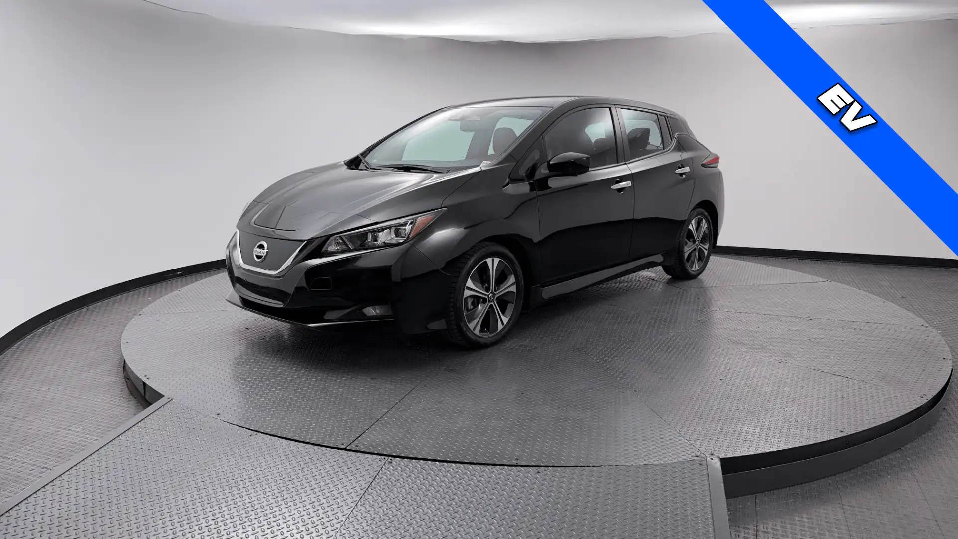 2020 Nissan Leaf SV's photo