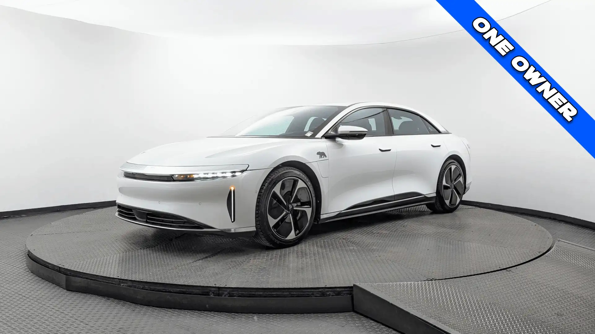 2023 Lucid Air Pure's photo