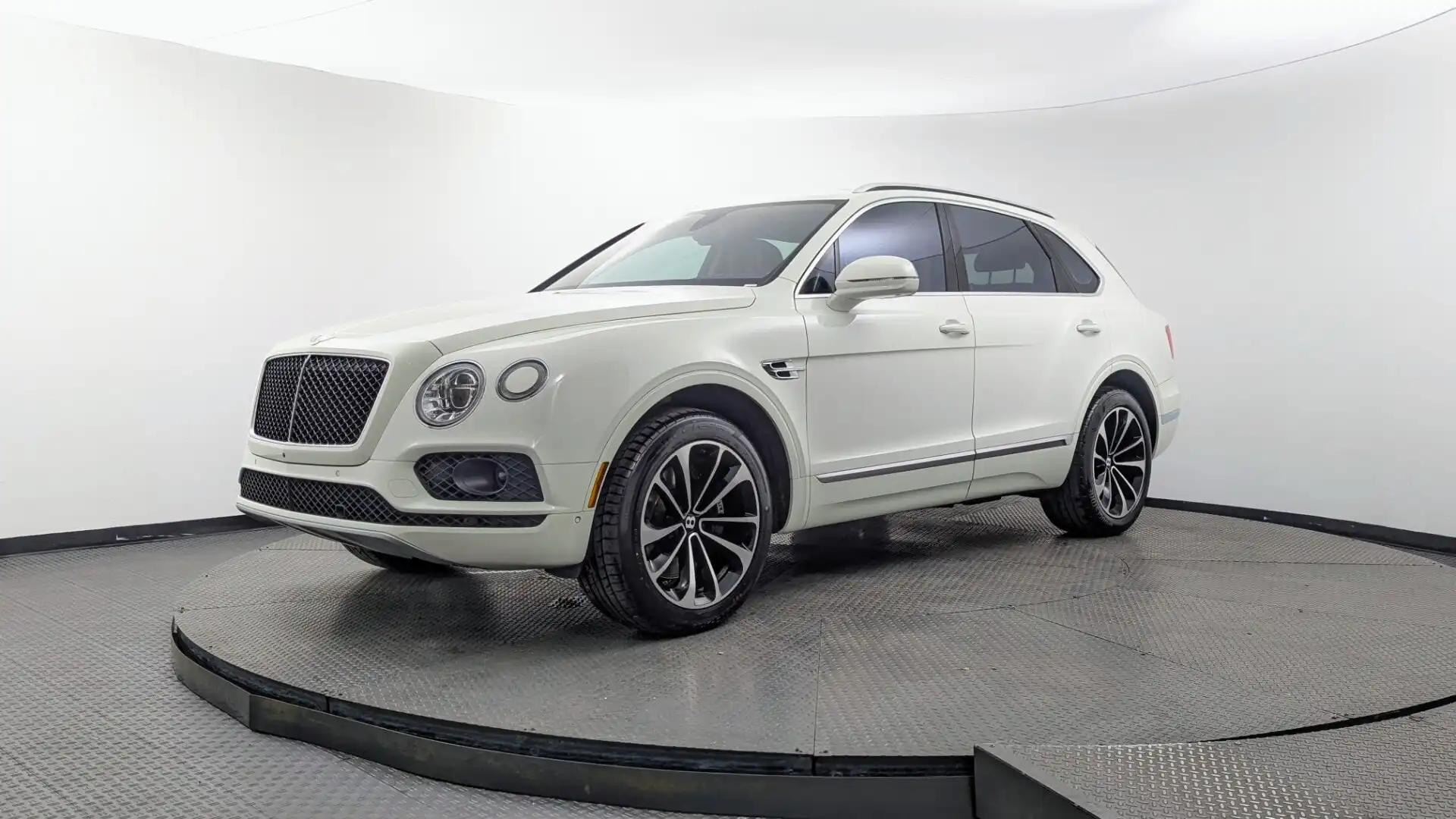 2019 Bentley Bentayga W12's photo