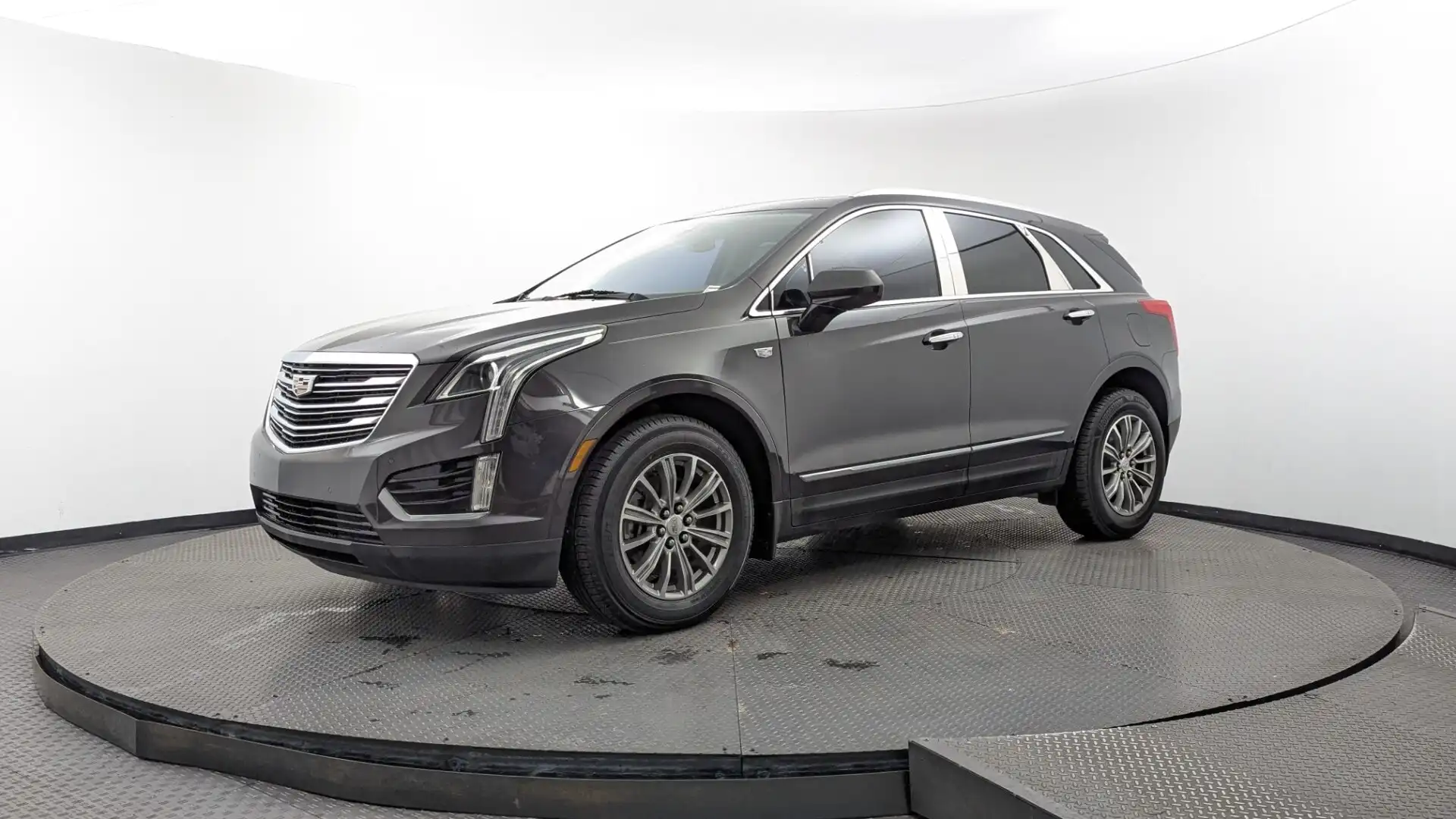2017 Cadillac XT5 Luxury FWD's photo