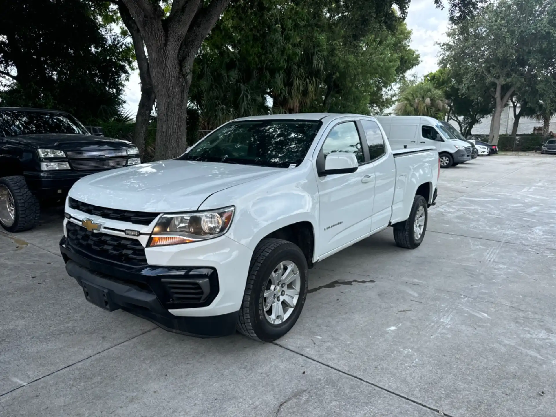 2022 Chevrolet Colorado 2WD LT Extended Cab's photo