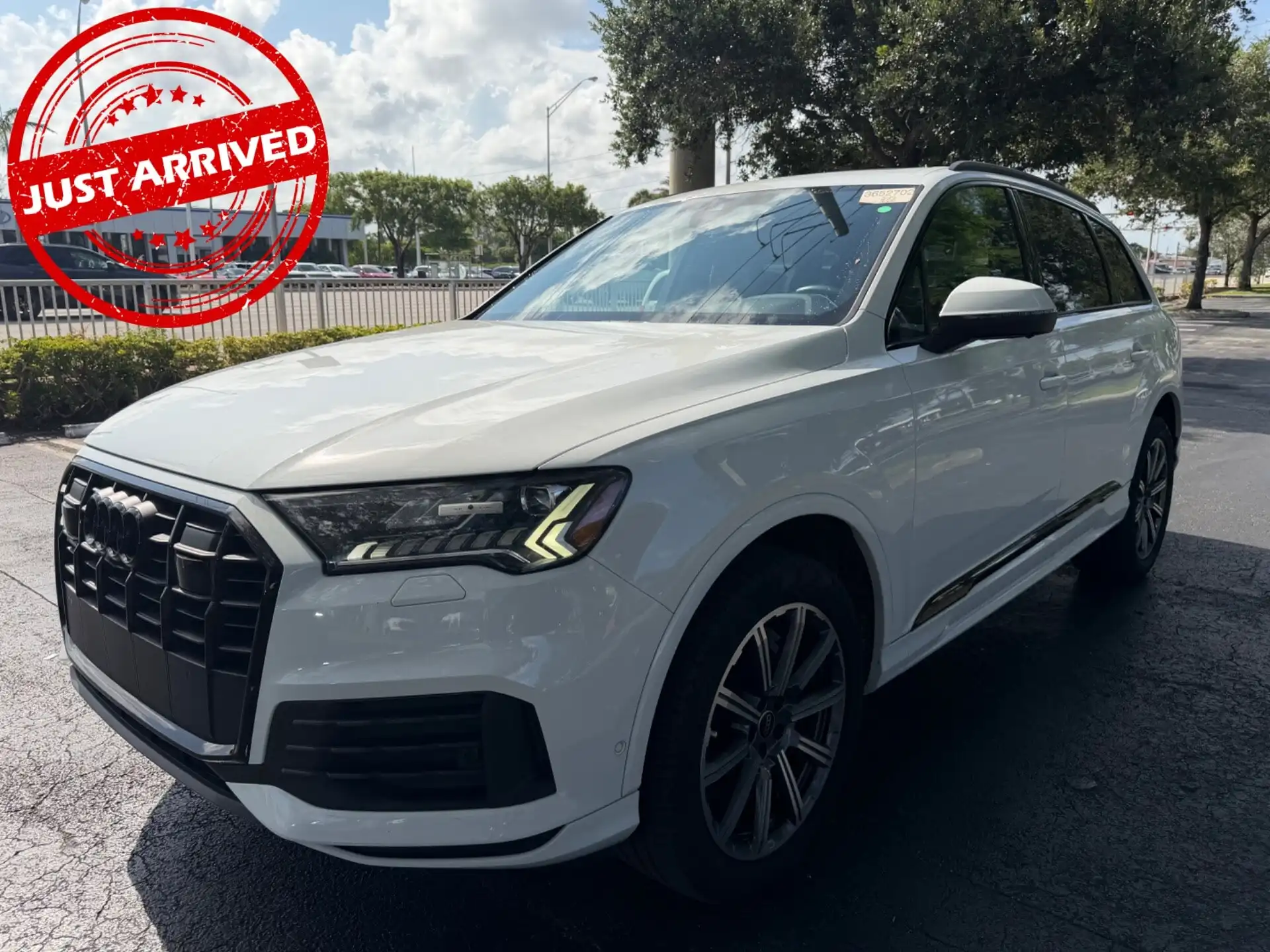 2023 Audi Q7 45 Premium Plus quattro Tiptronic's photo