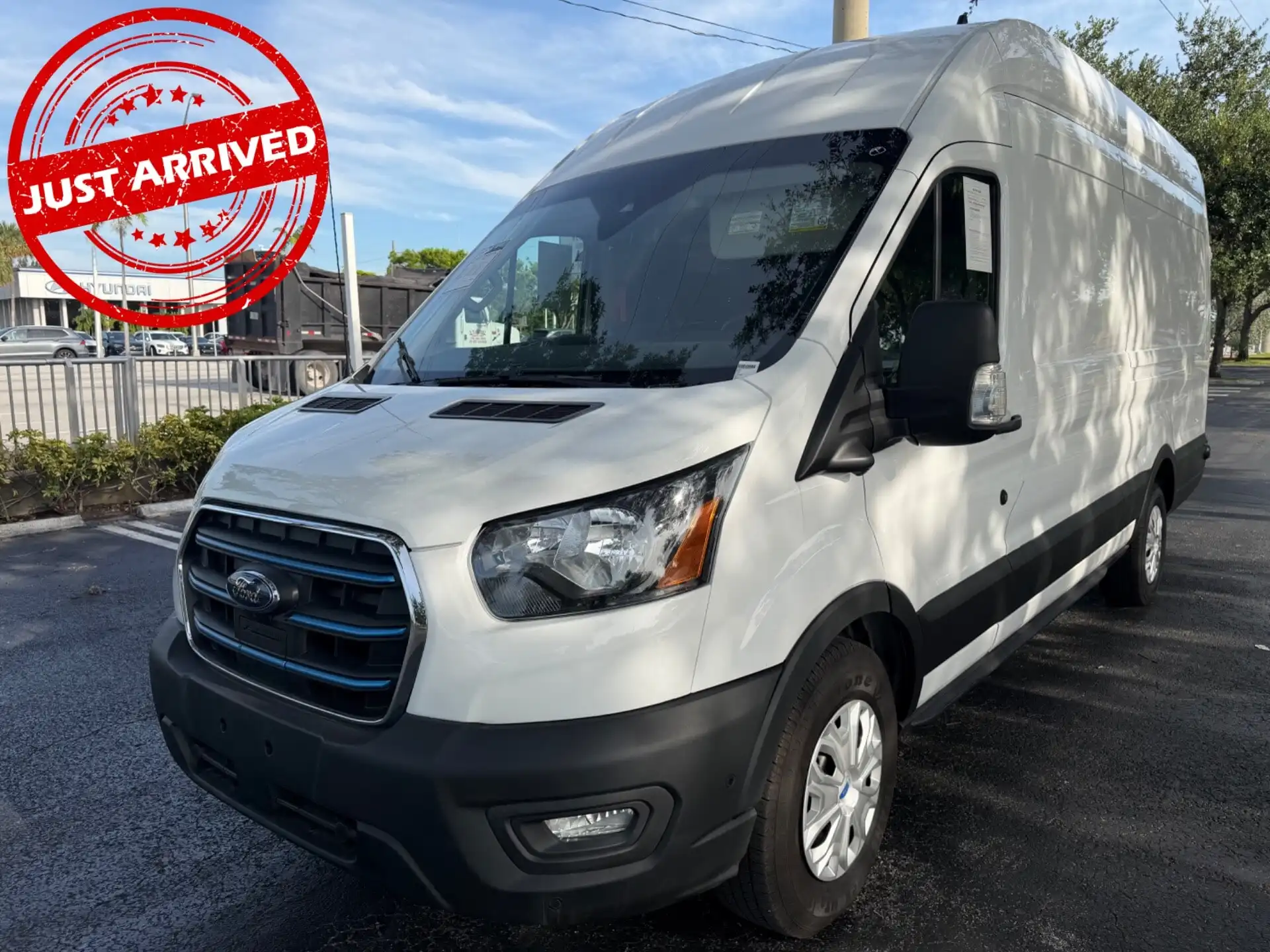 2022 Ford E-Transit BEV 350 High Roof 148EL WB's photo