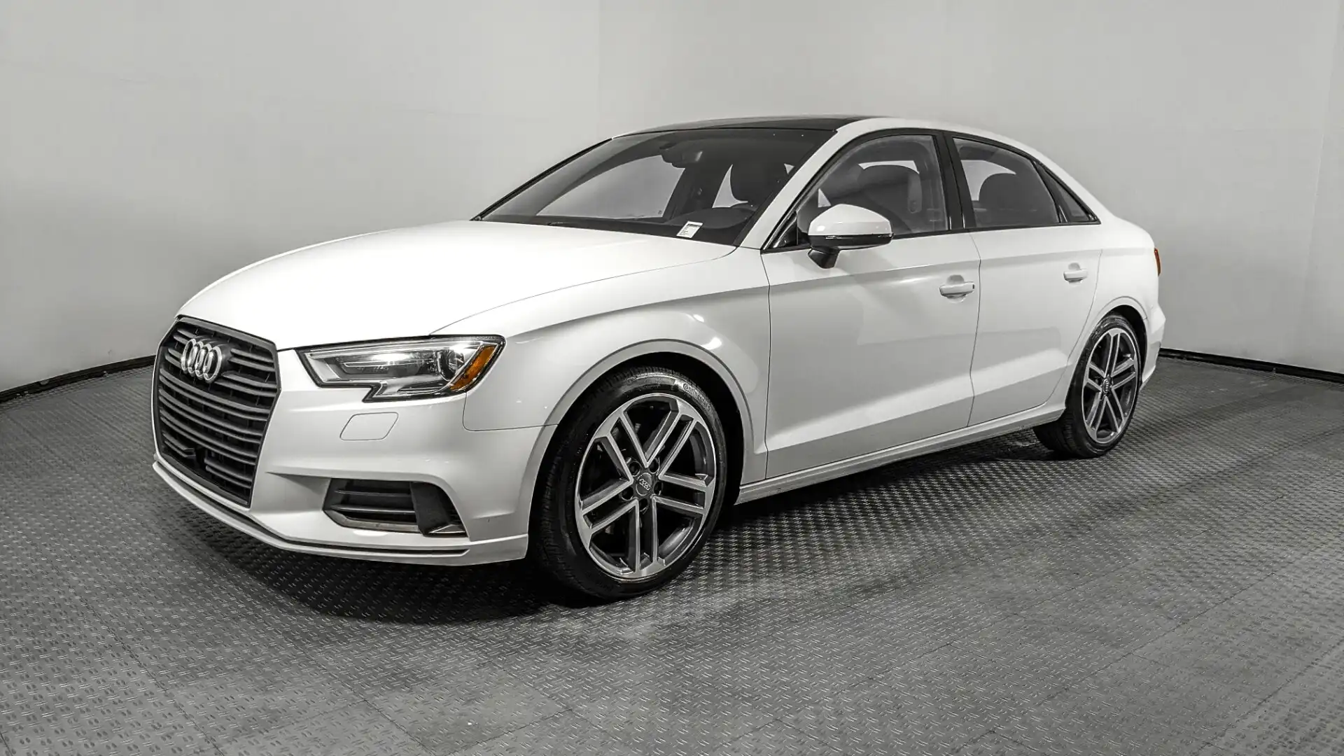 2019 Audi A3 2.0T FWD S tronic Premium's photo