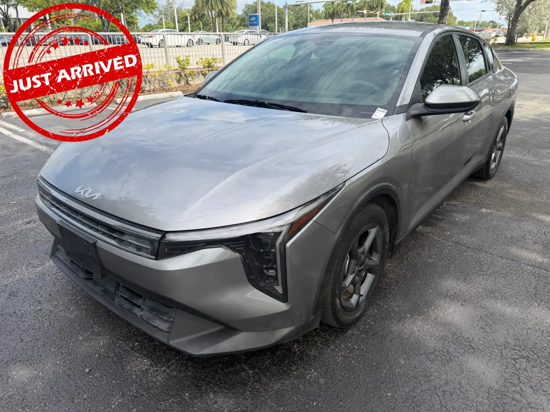 2025 Kia K4 LXS AT's photo