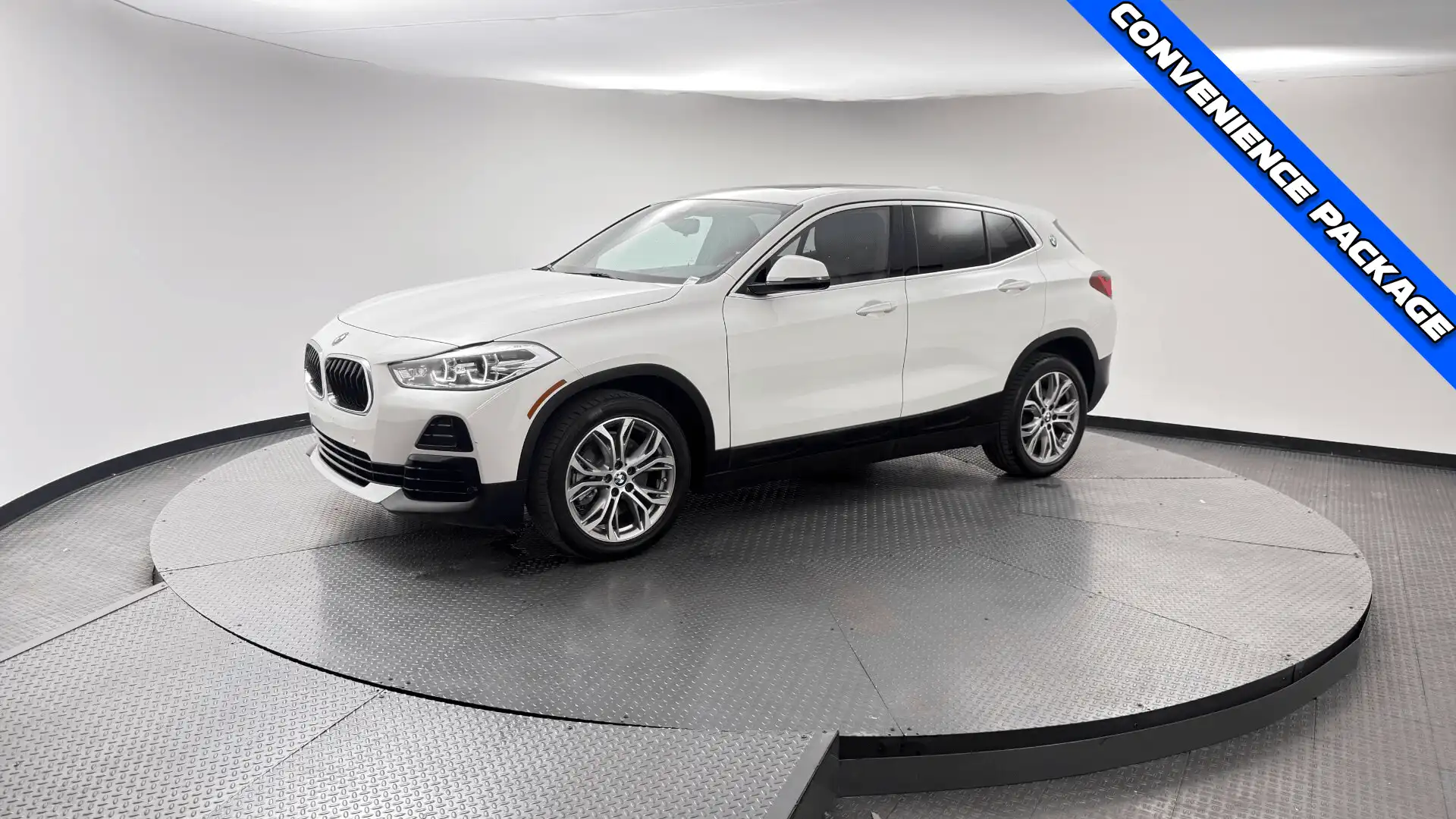 2022 BMW X2 sDrive28i's photo