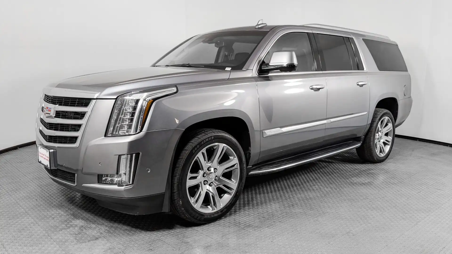 2019 Cadillac Escalade ESV Luxury 2WD's photo