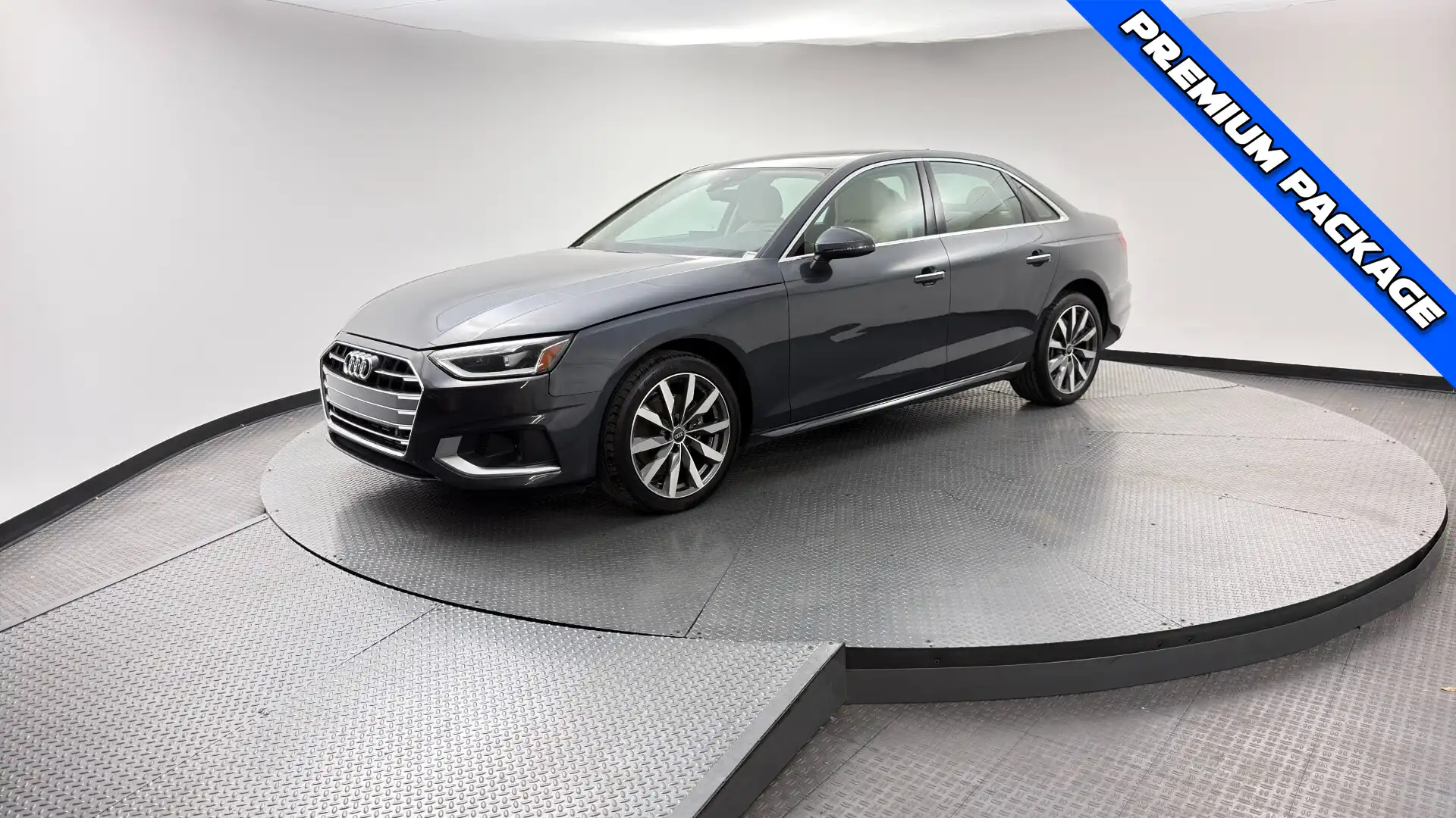 2024 Audi A4 40 TFSI Premium quattro S tronic's photo