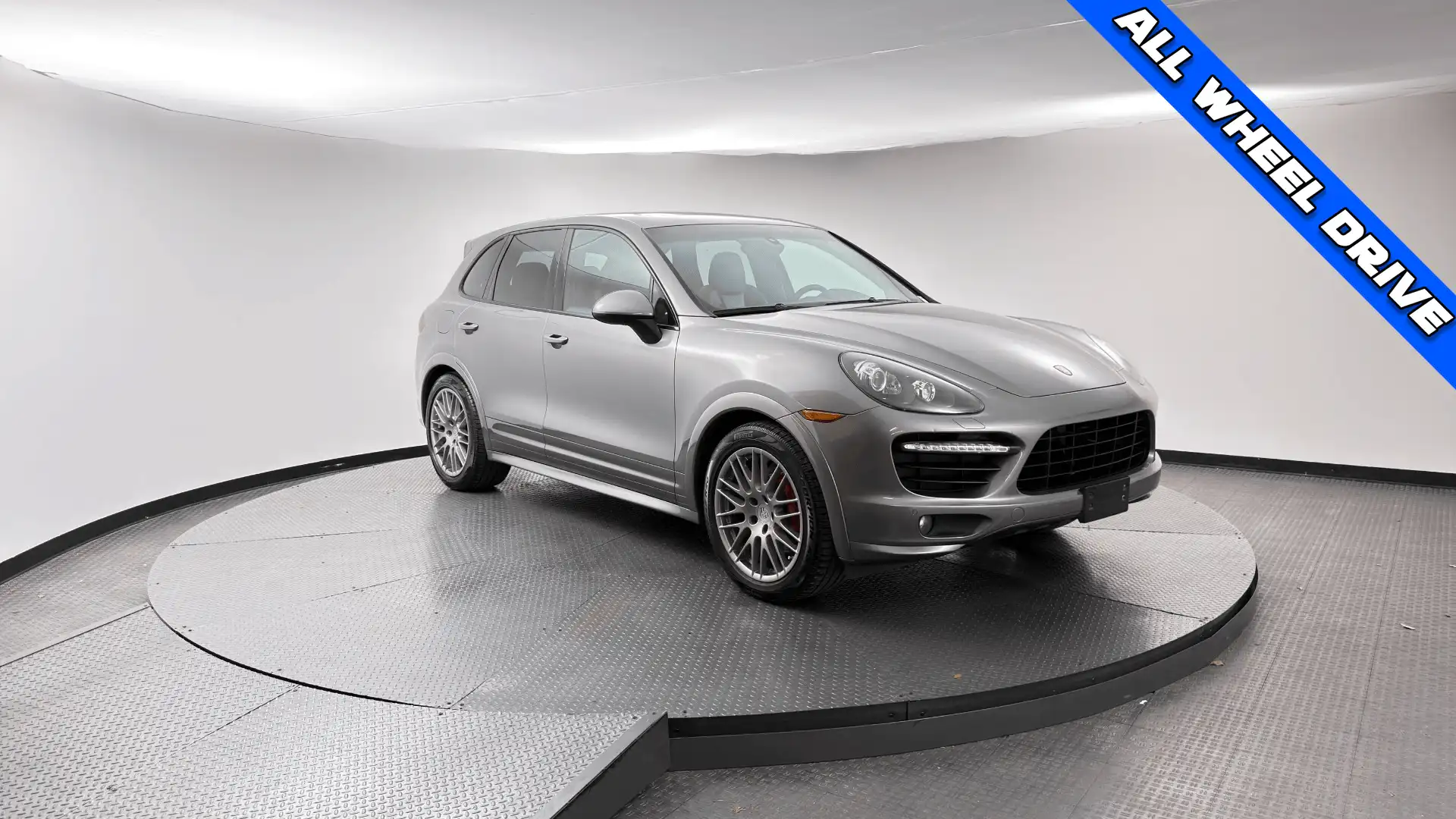 2014 Porsche Cayenne GTS's photo