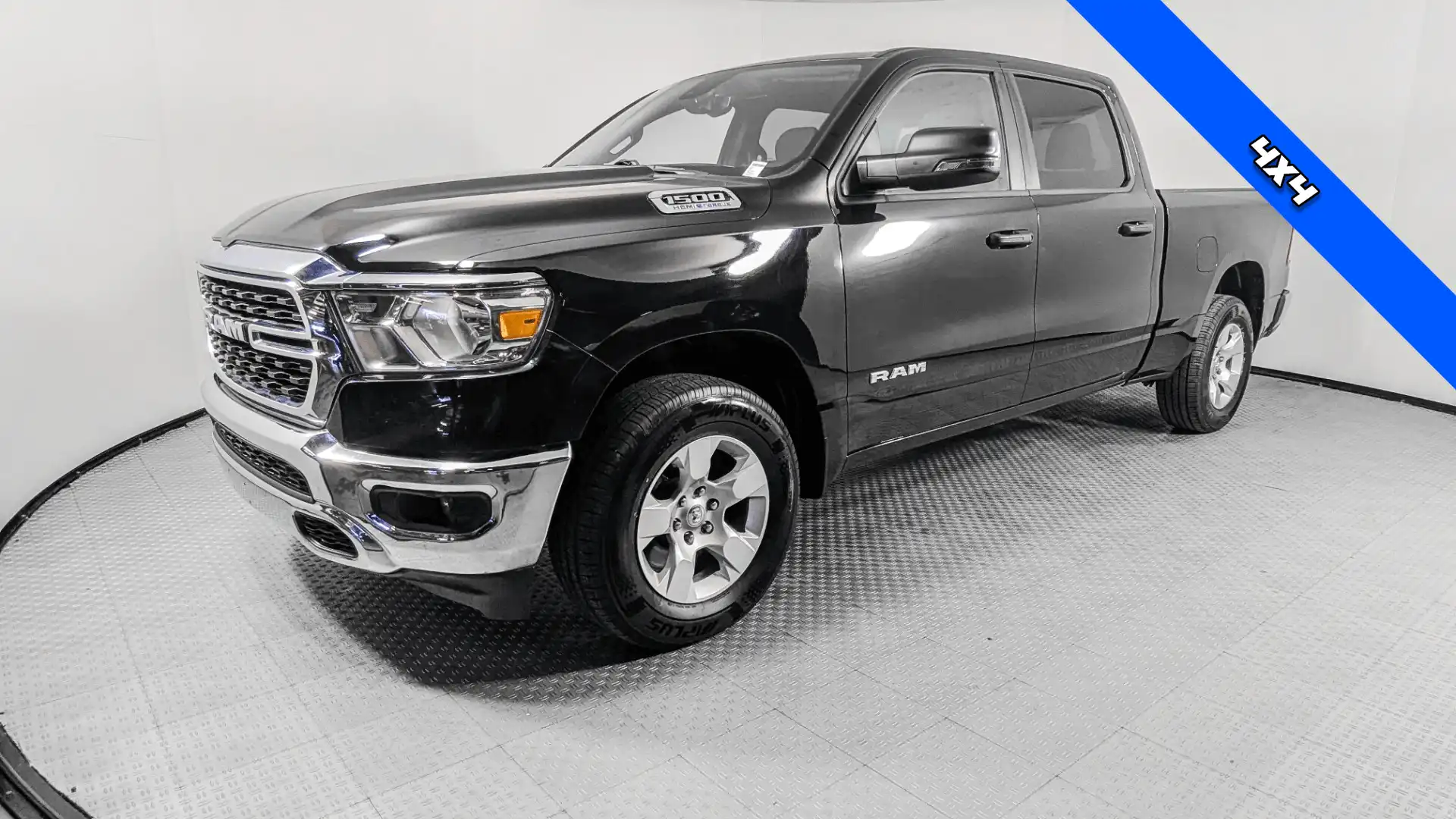 2023 RAM 1500 Big Horn/Lone Star 4WD Crew Cab 6'4's photo