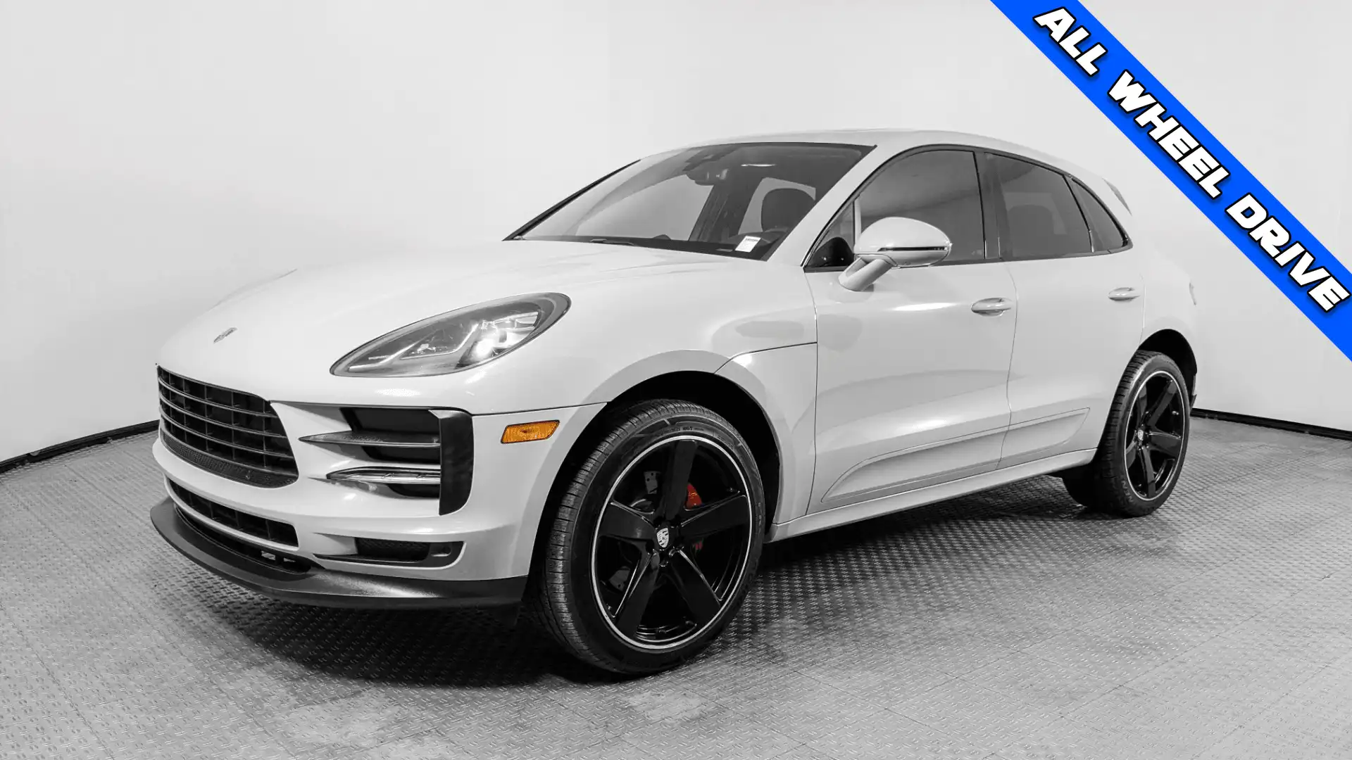 2019 Porsche Macan Base's photo