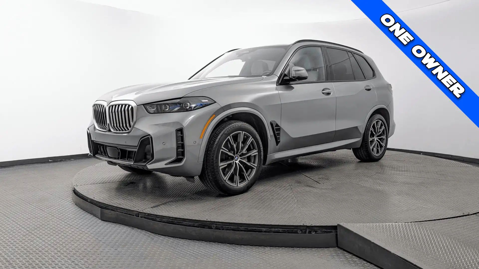 2026 BMW X5 sDrive40i's photo