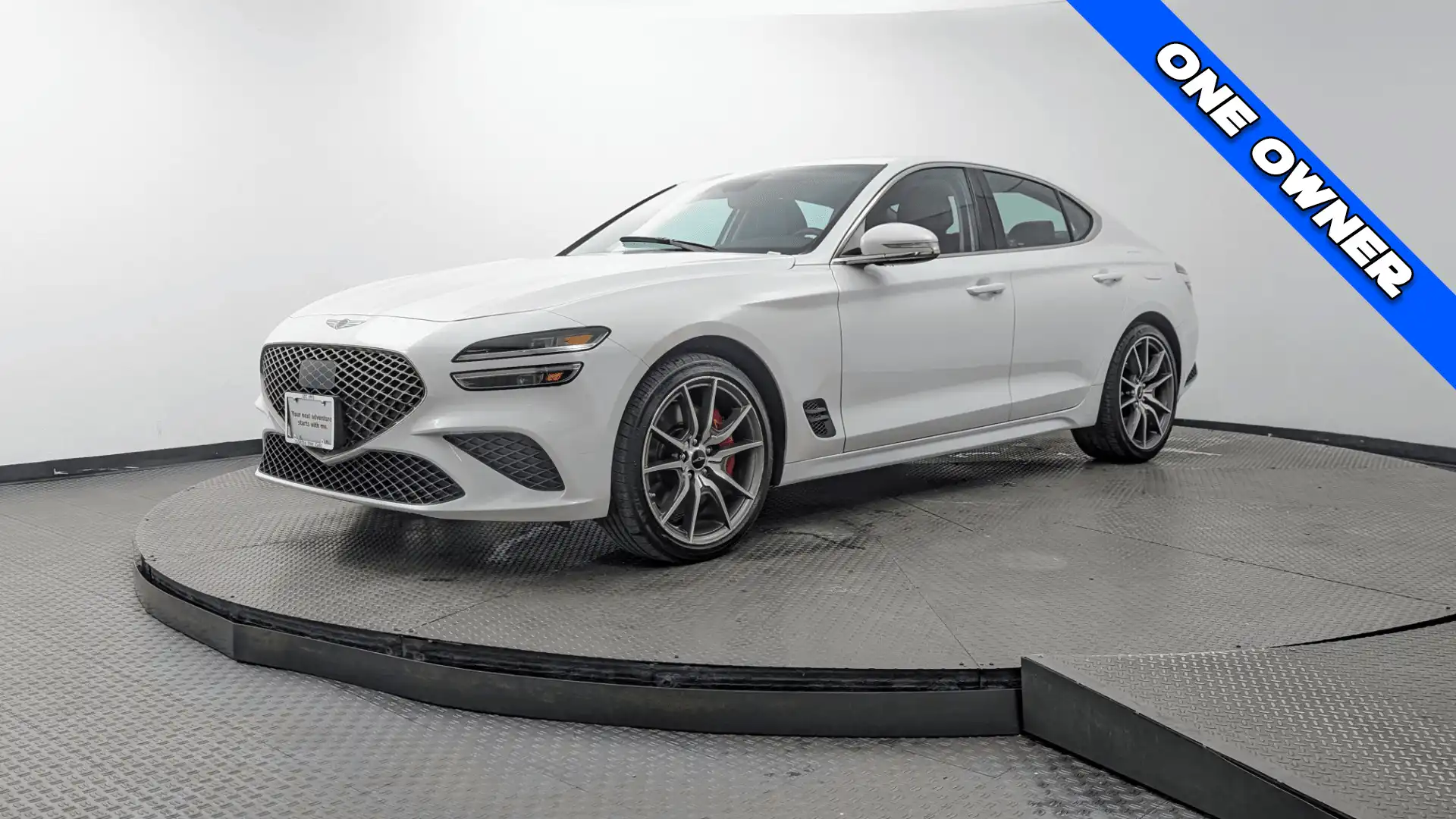 2025 Genesis G70 2.5T Standard's photo