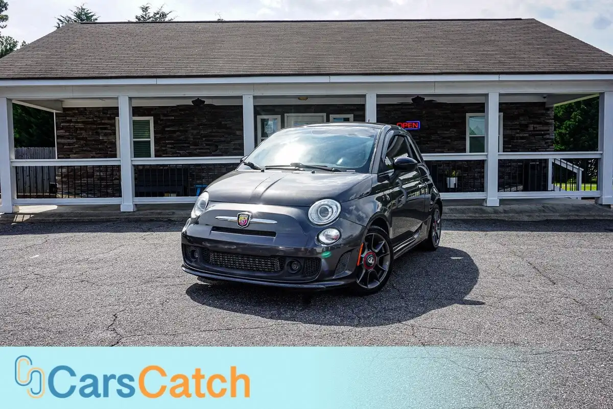2015 FIAT 500 Abarth's photo
