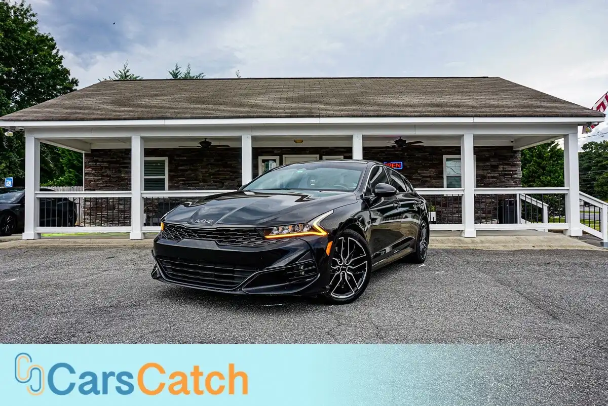 2023 Kia Optima GT FWD's photo
