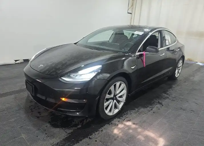 2020 Tesla Model 3 Long Range Dual Motor All-Wheel Drive's photo