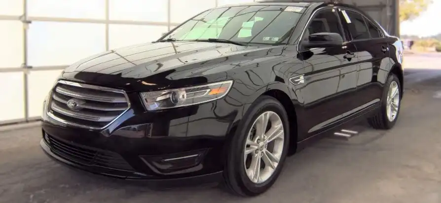 2018 Ford Taurus SEL AWD's photo