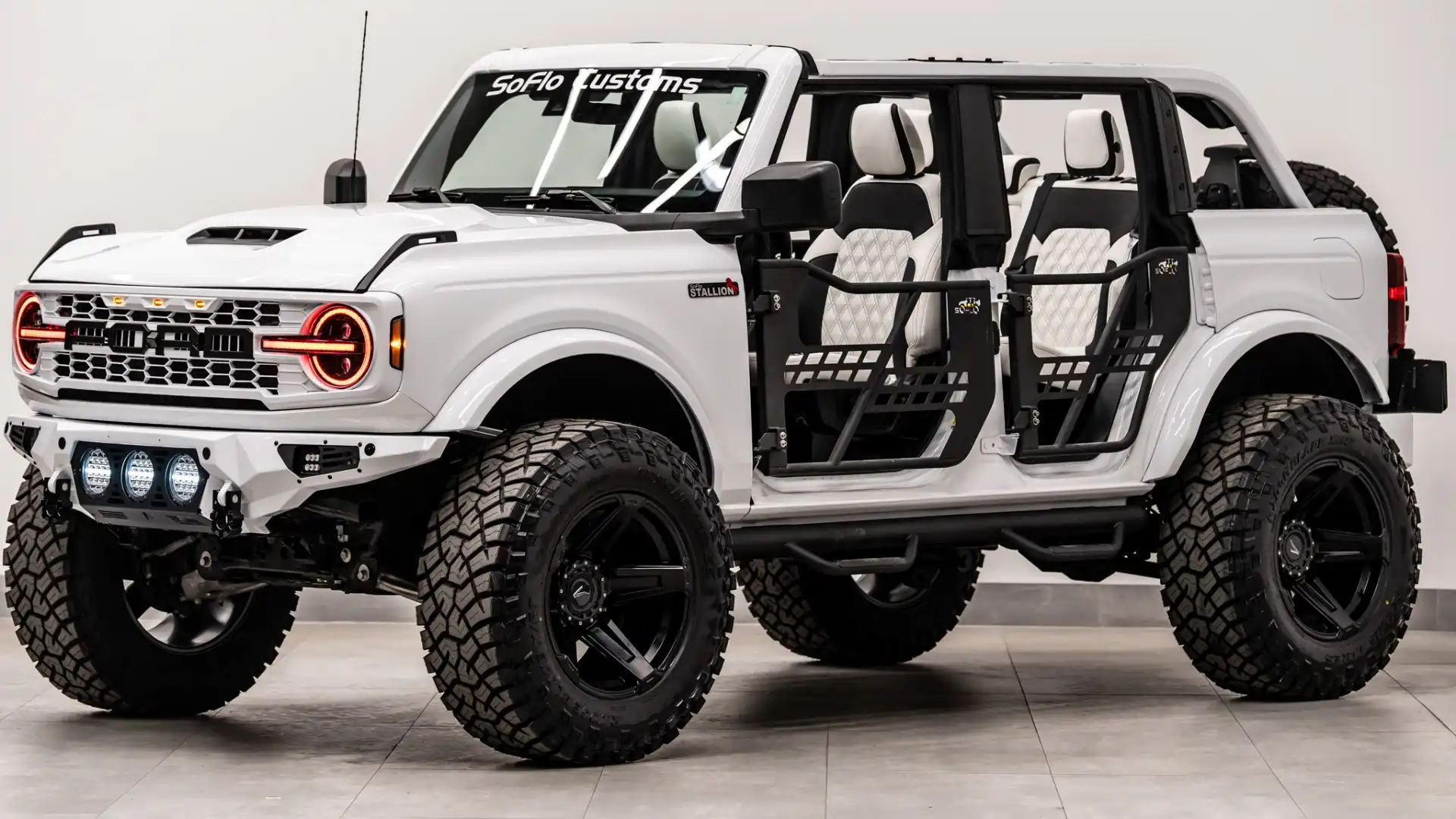 2026 Ford Bronco Base 4x4's photo