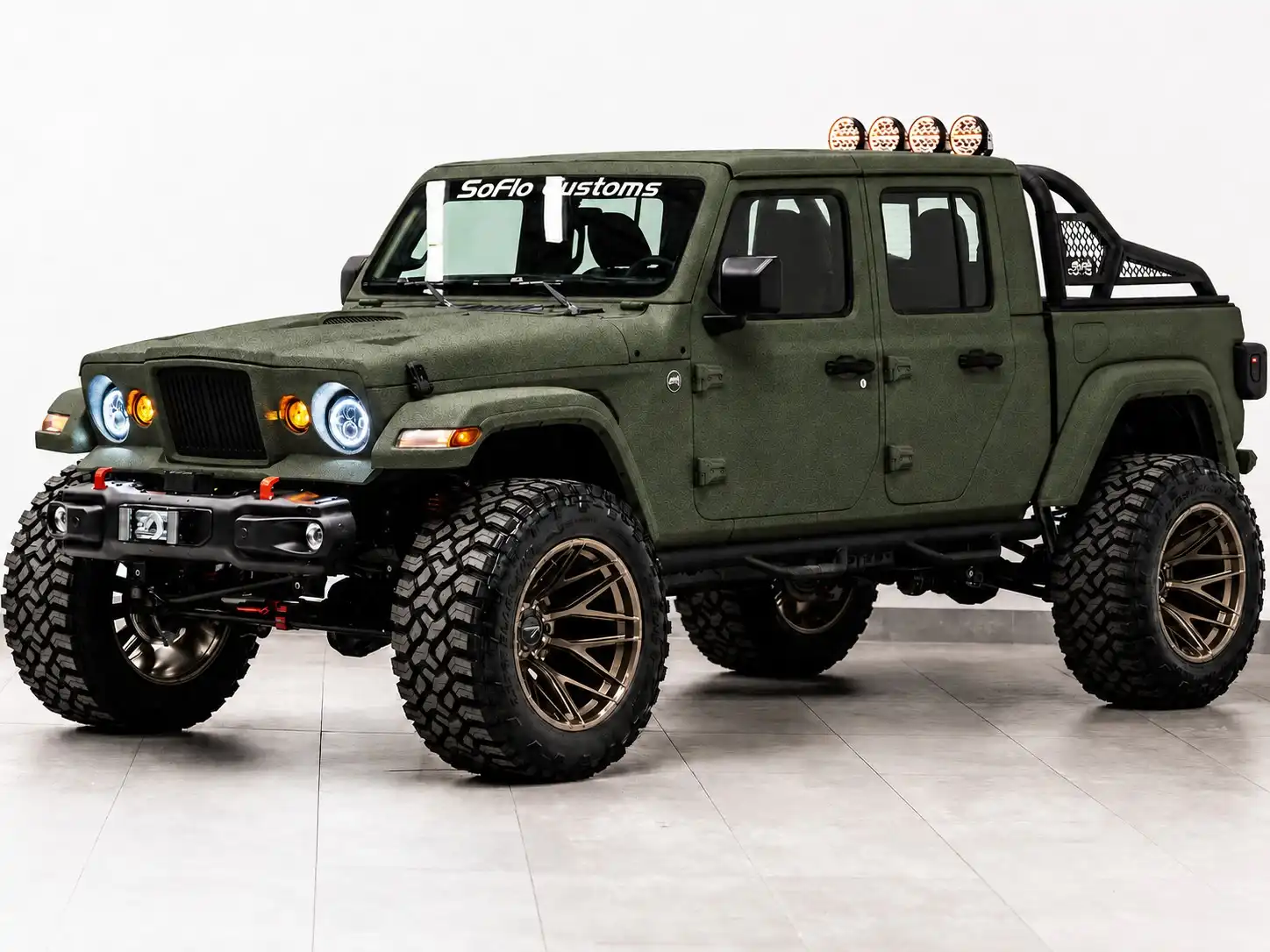 2023 Jeep Gladiator Sport S's photo
