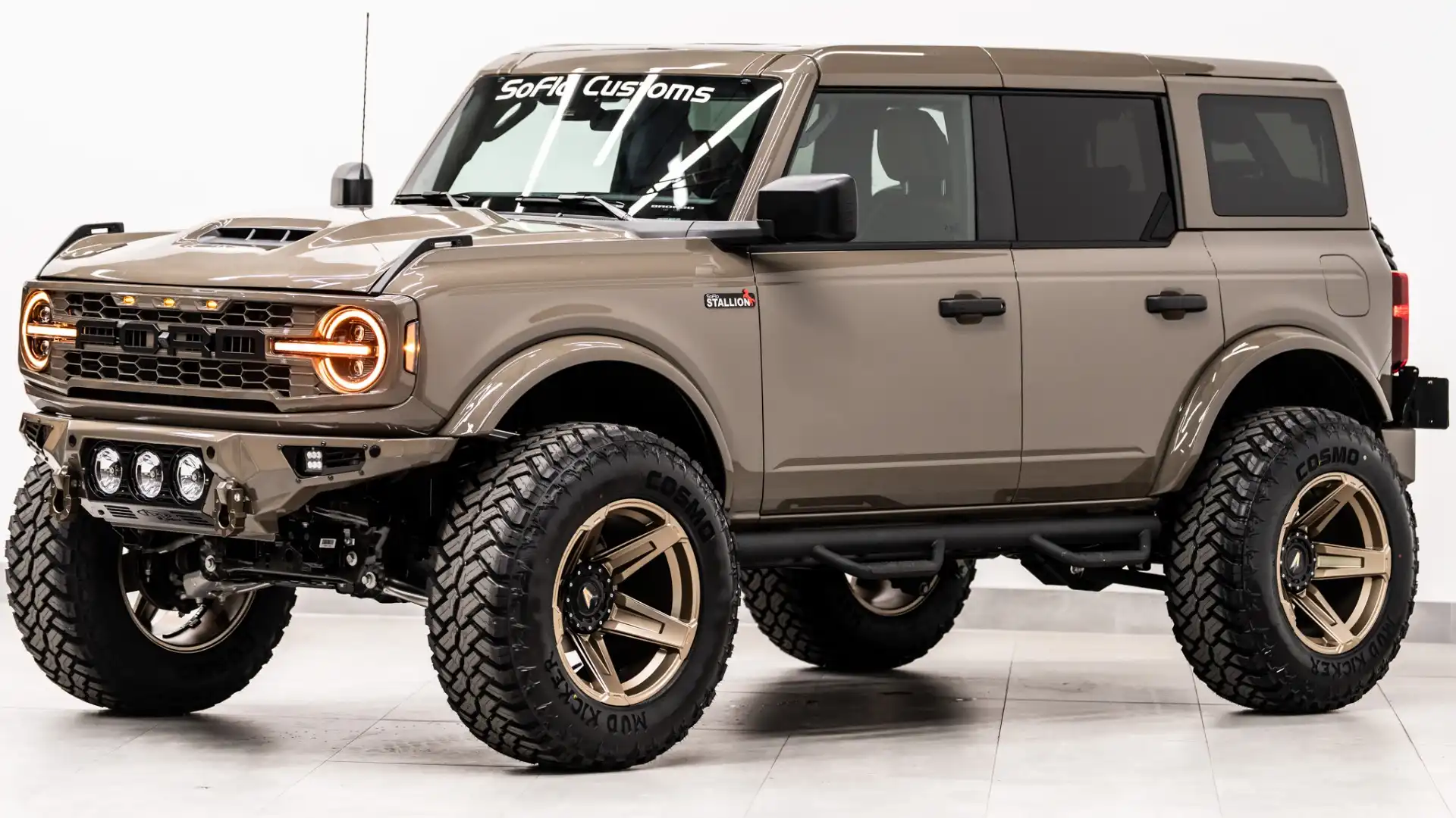 2026 Ford Bronco Base 4WD's photo