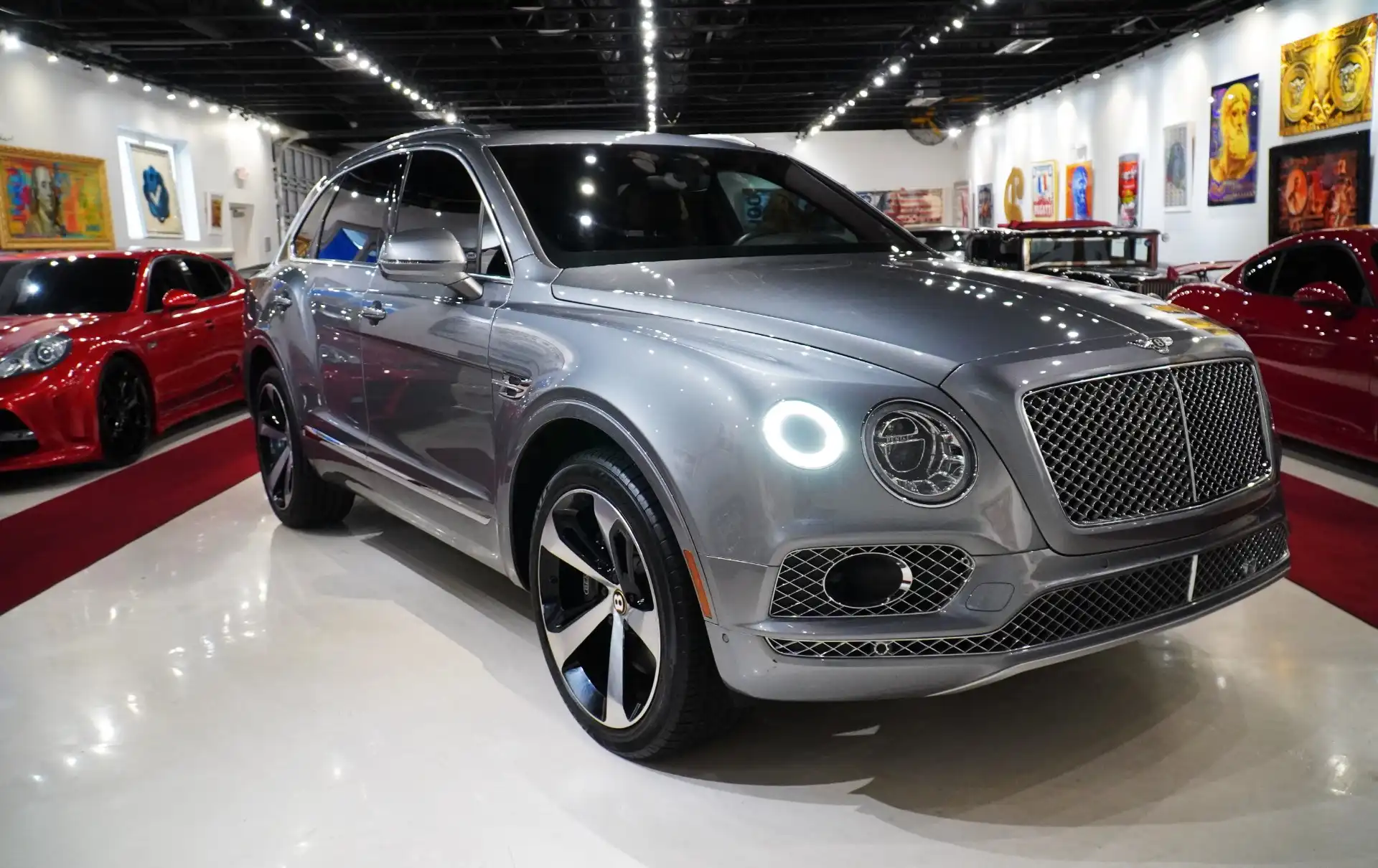 2020 Bentley Bentayga V8's photo