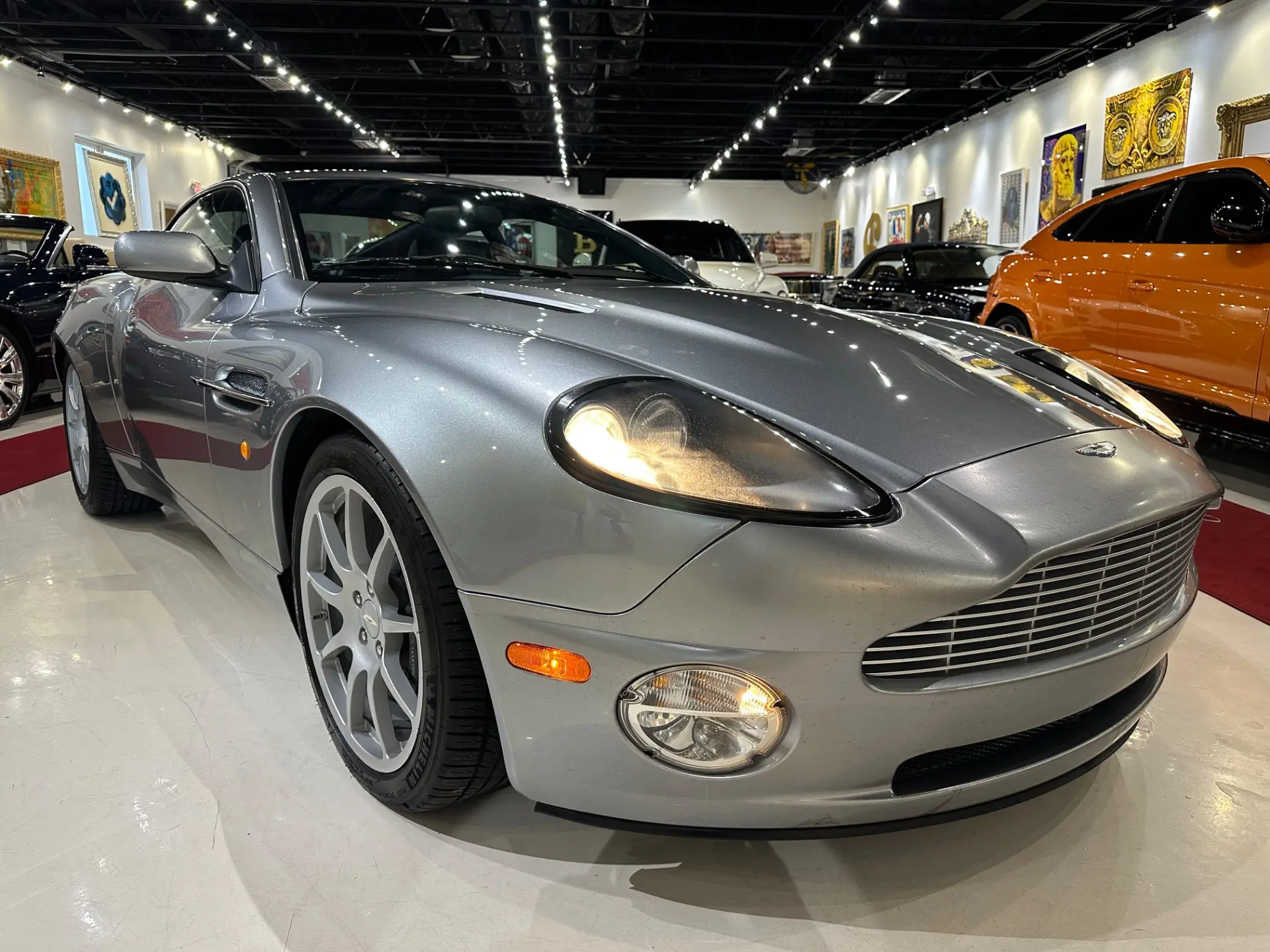 2004 Aston Martin Vanquish Base photo 3
