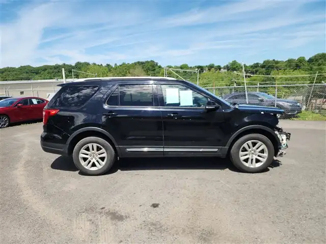 2018 Ford Explorer XLT 4WD's photo