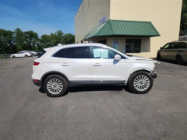 2019 Lincoln MKC FWD's photo