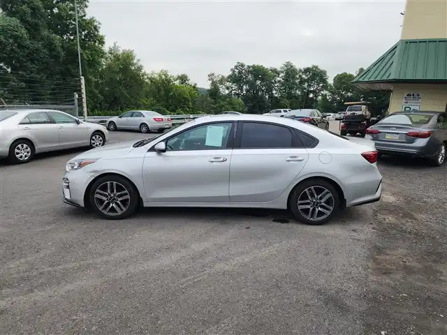 2019 Kia Forte S AT's photo