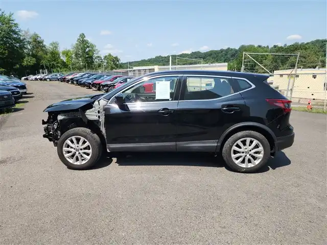 2020 Nissan Rogue Sport S FWD's photo