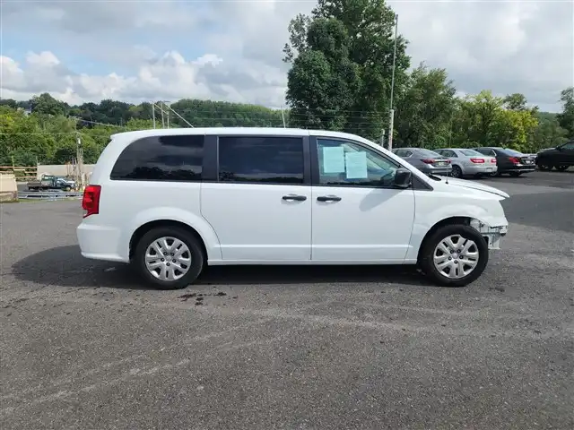 2019 Dodge Grand Caravan SE's photo