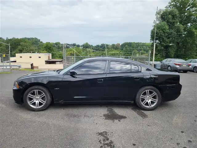 2014 Dodge Charger R/T's photo