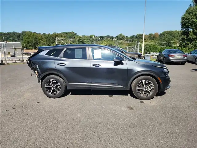 2025 Kia Sportage EX Auto's photo