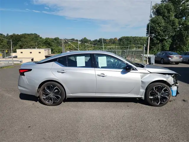 2023 Nissan Altima 2.5 SR AWD's photo