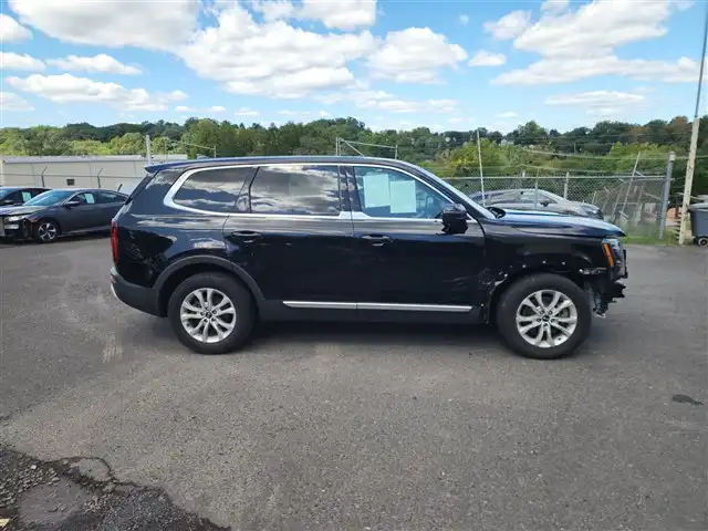 2020 Kia Telluride LX AWD's photo