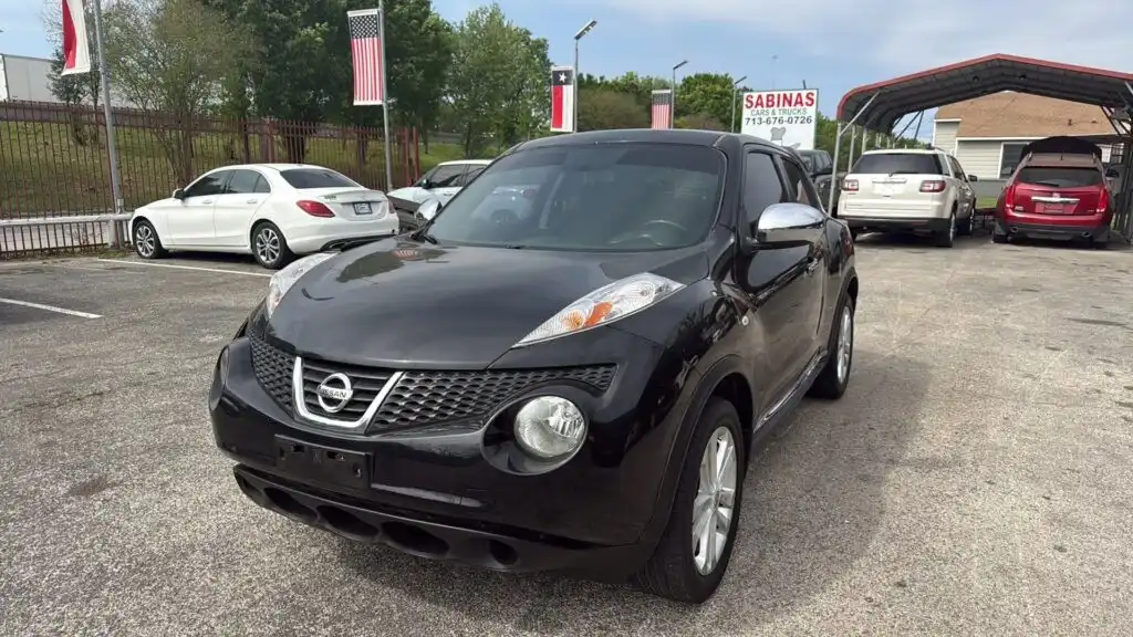2012 Nissan Juke SV FWD CVT's photo
