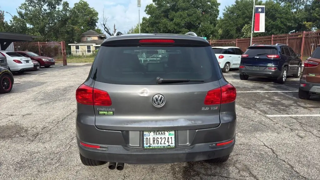 2014 Volkswagen Tiguan 2.0T S Auto photo 4