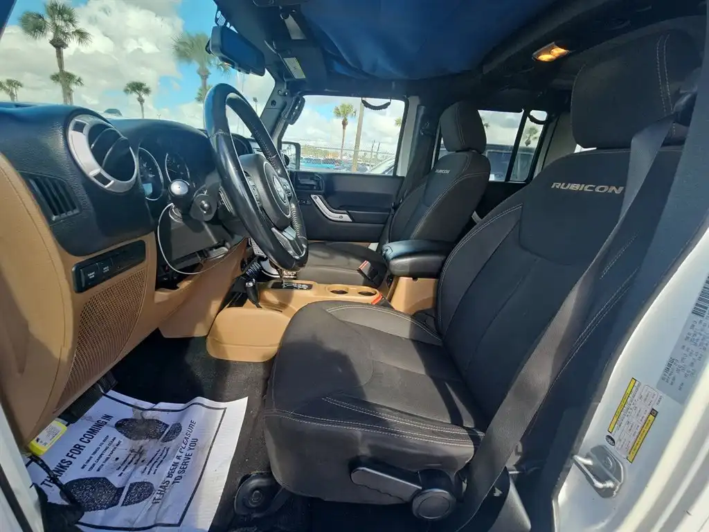 2015 Jeep Wrangler Rubicon's photo