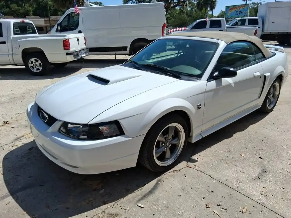 2004 Ford Mustang 4.6 GT Premium's photo