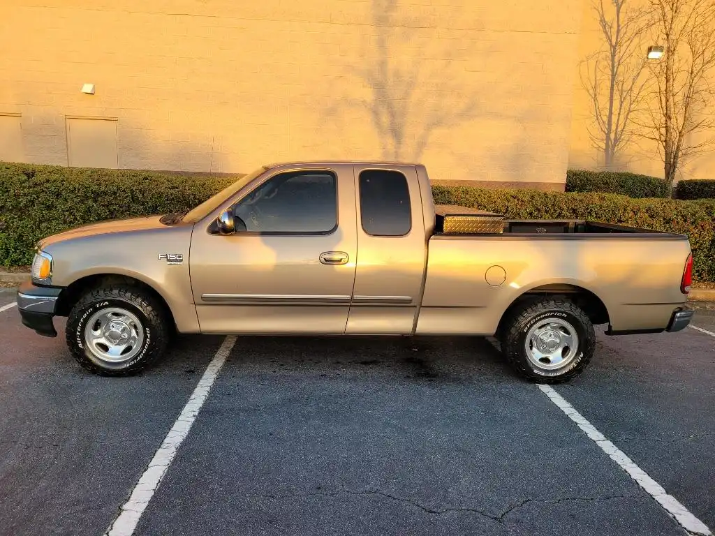 2002 Ford F-150 XLT SuperCab SWB Styleside's photo