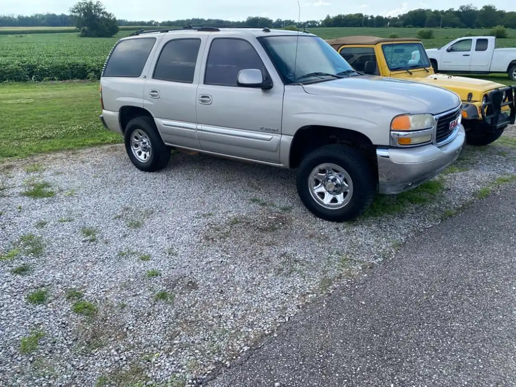2005 GMC Yukon 2WD SLE's photo