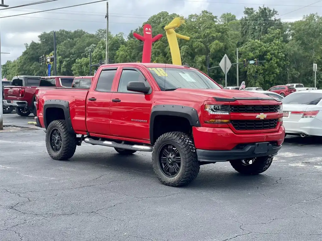 2017 Chevrolet Silverado 1500 Custom 4X4 Double Cab Std Box's photo