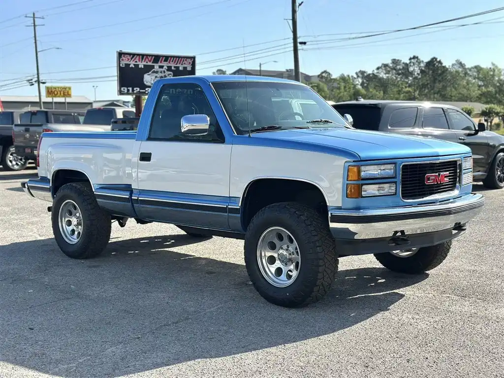 1995 GMC Sierra's photo
