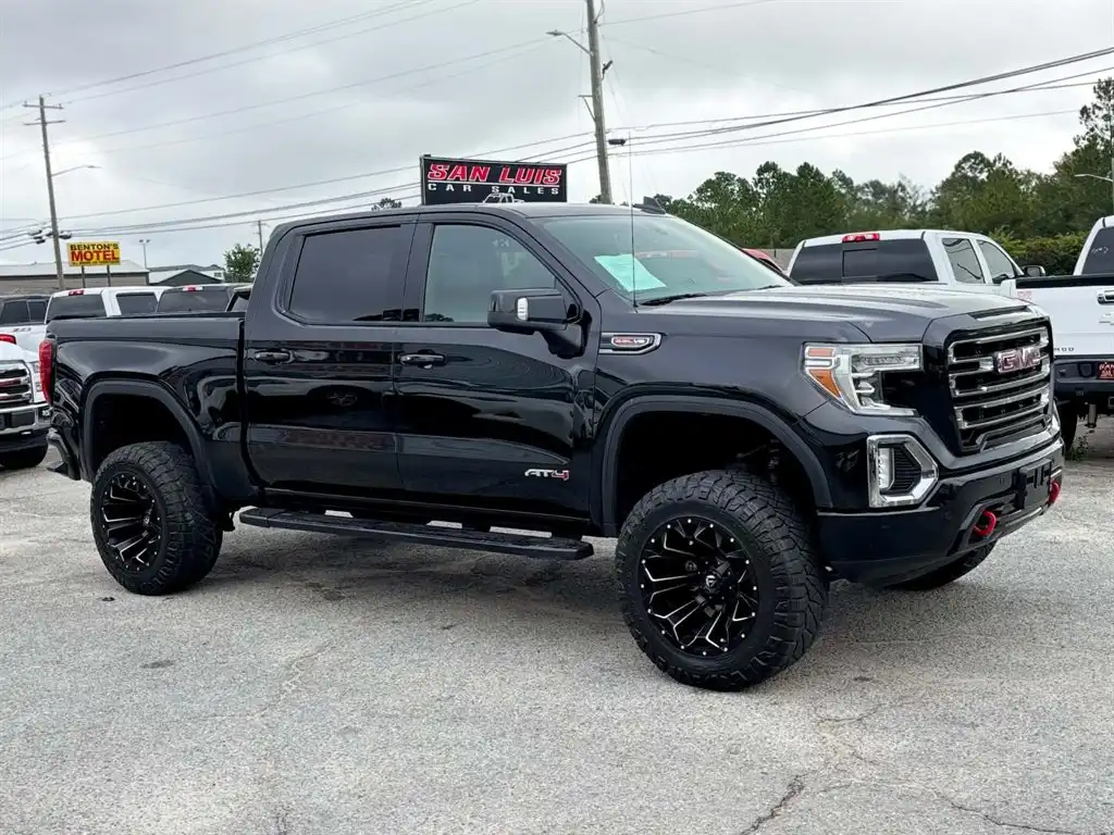 2020 GMC Sierra AT4 4WD Crew Cab Short Box's photo