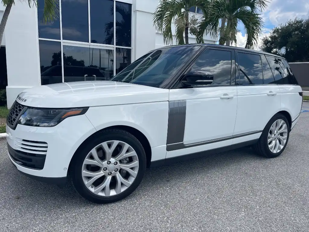 2018 Land Rover Range Rover V8 Supercharged's photo