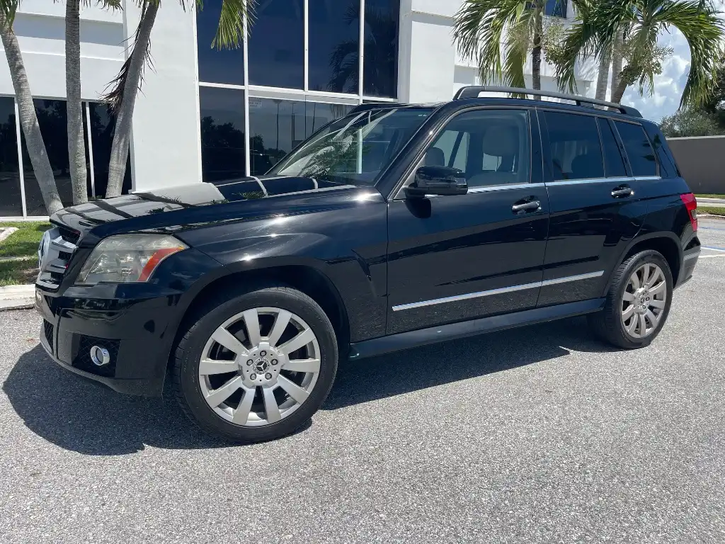 2010 Mercedes-Benz GLK-Class GLK350's photo