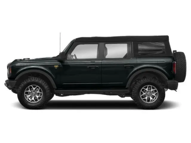 2021 Ford Bronco Badlands 4x4 photo 3