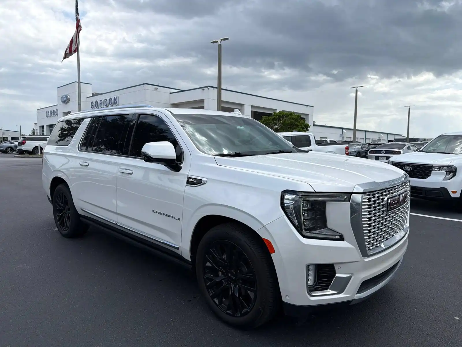 2024 GMC Yukon Denali 2WD's photo