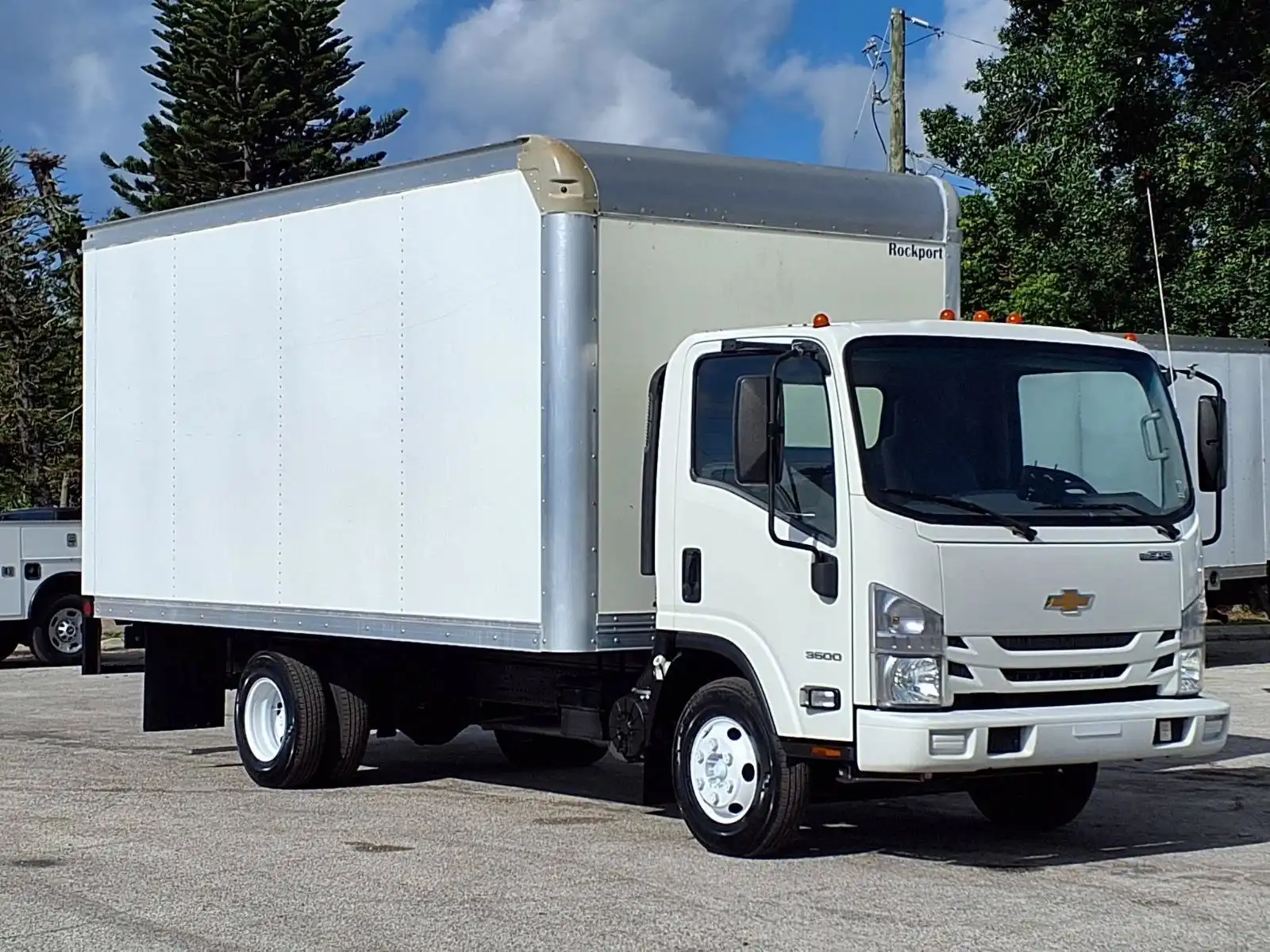 2022 Chevrolet Low Cab Forward 3500 Gas 150" WB Regular Cab's photo