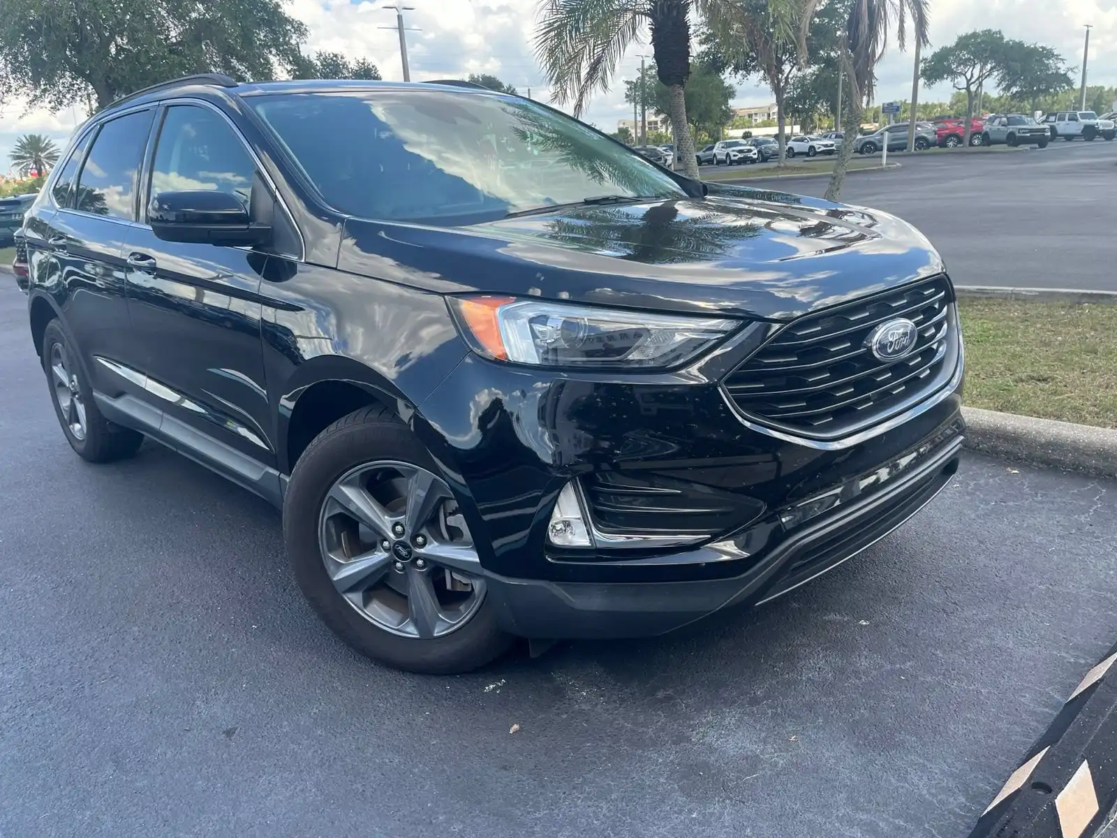 2022 Ford Edge SEL AWD's photo